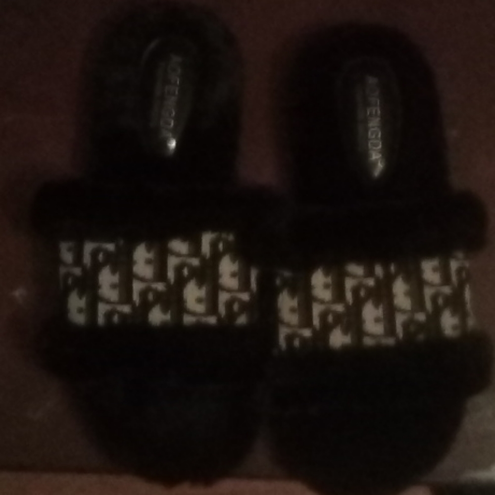 Aofengda fur winter sandals